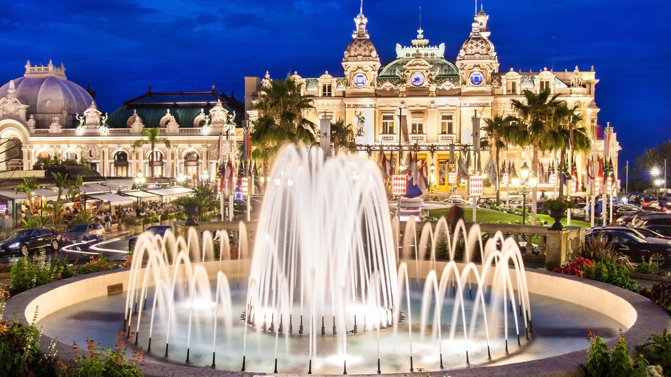 Work Abroad global opportunities for casino dealers with iconic international landmarks.